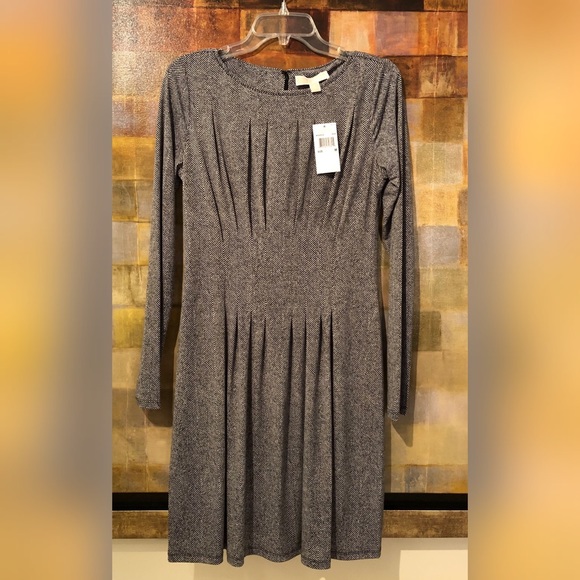 MICHAEL KORS LS Black & White Chevron Dress M NWT - Picture 4 of 8